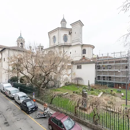 Duomo Cozy Apartamento *